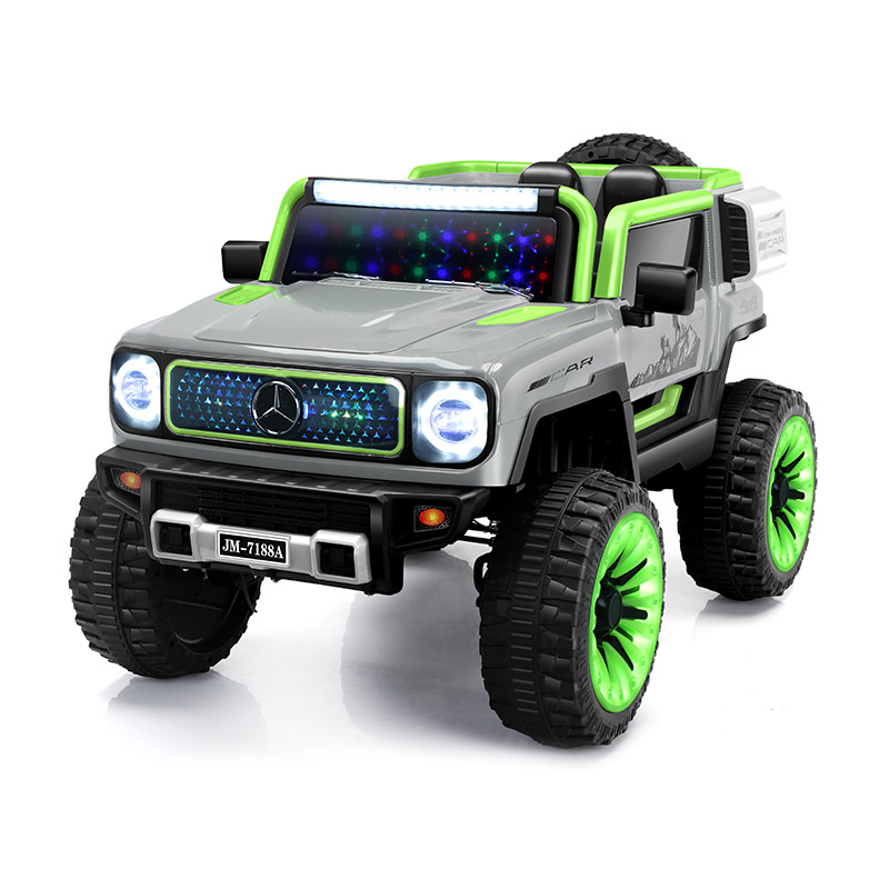 サスペンション＆スイング付き12V四輪乗用車