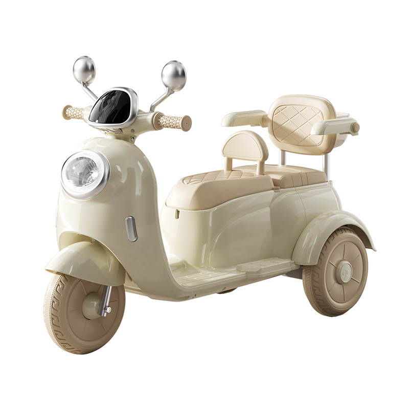 子供用バイクに乗って車に乗れる子供用