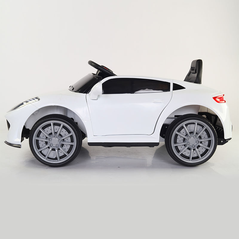 6V 1WD Electric Ride-On Car with four-wheel suspension